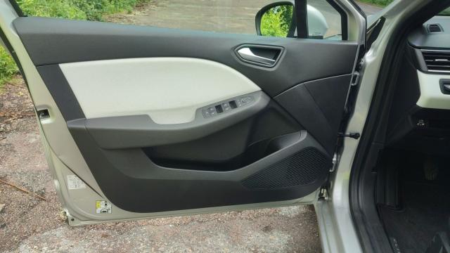 Renault Clio image 3