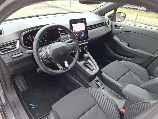 Renault Clio image 9