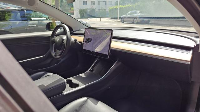 Tesla Model 3 image 4