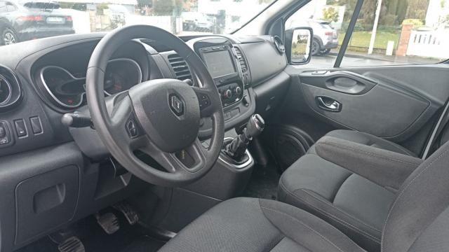 Renault Trafic image 8