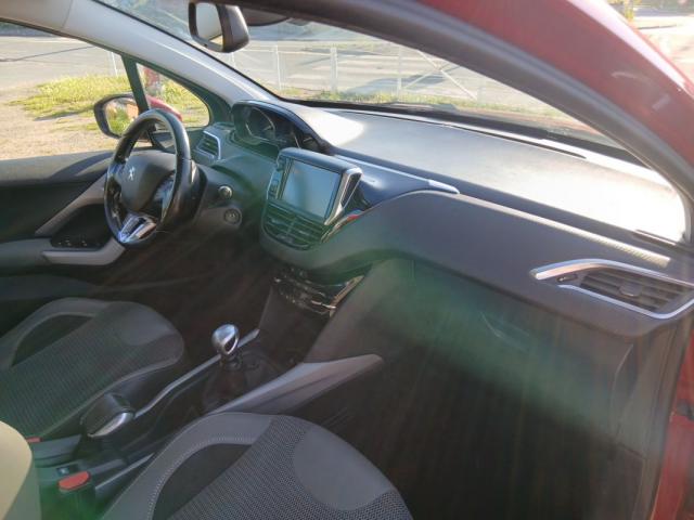 Peugeot 2008 image 1