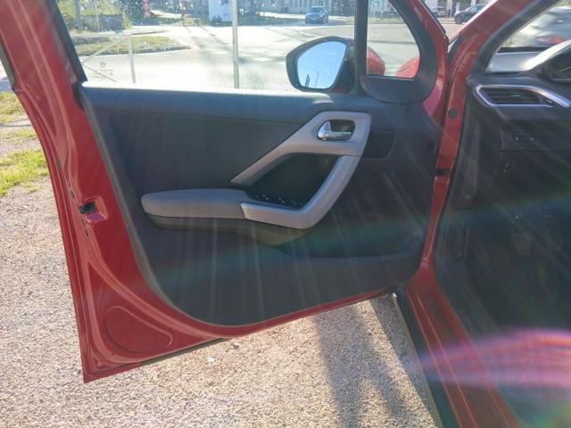 Peugeot 2008 image 6
