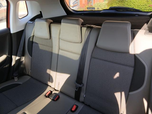 Peugeot 2008 image 3