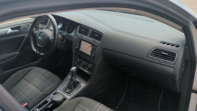Volkswagen Golf image 7