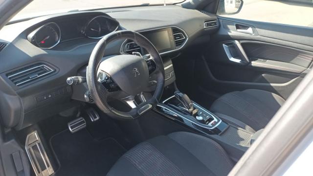 Peugeot 308 image 8