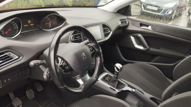 Peugeot 308 image 1