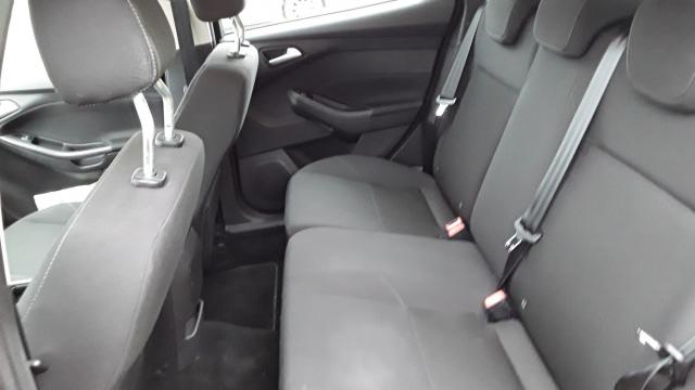 Ford Focus image 8