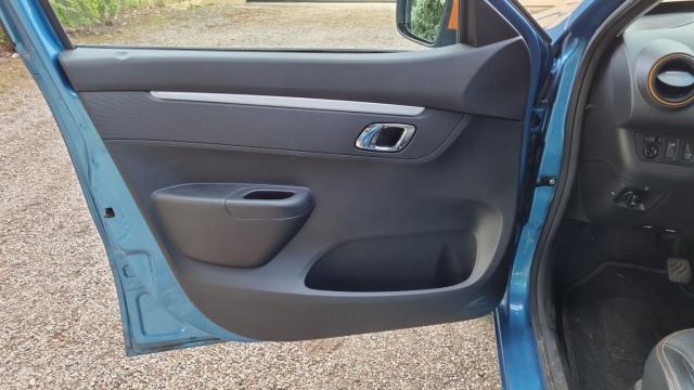 Dacia Spring image 2
