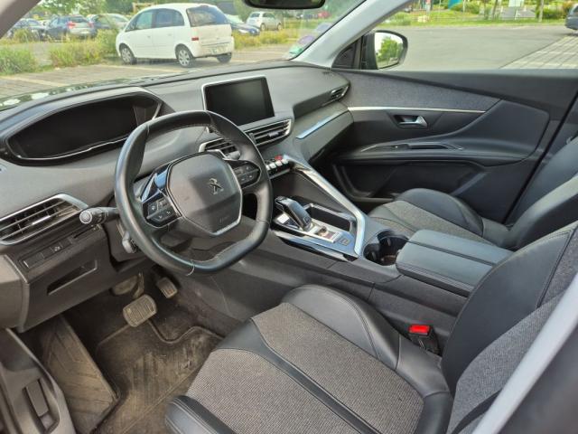 Peugeot 5008 image 9