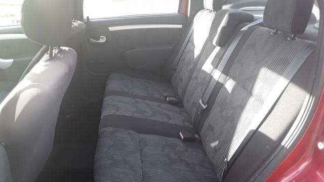 Dacia Logan image 2