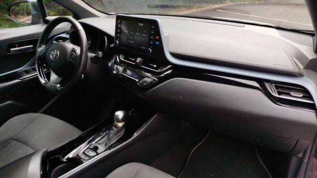 Toyota C-Hr image 8