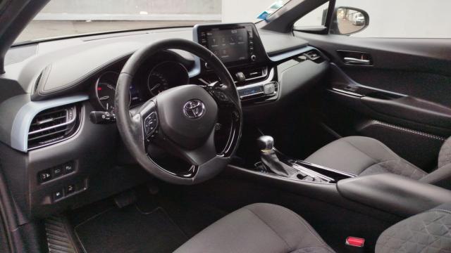 Toyota C-Hr image 7