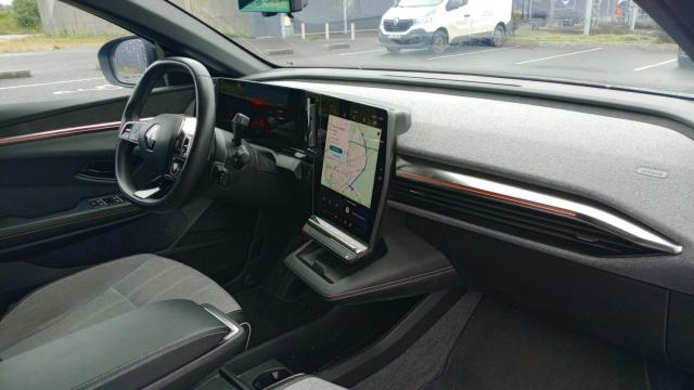 Renault Mégane E-Tech image 3