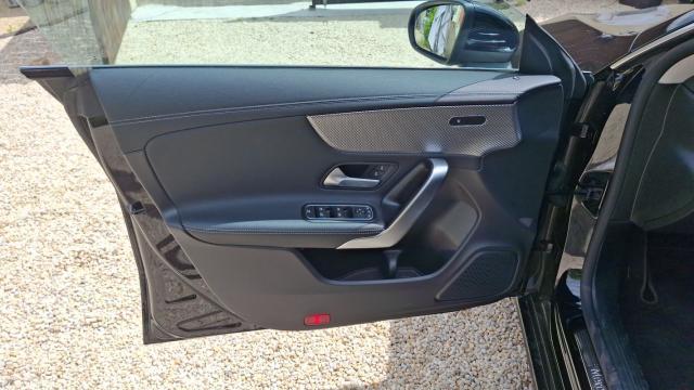 Mercedes Benz Cla Shooting Brake image 2