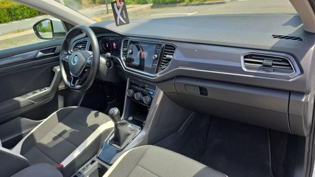 Volkswagen T-Roc image 6