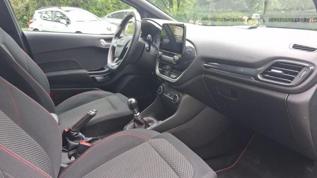 Ford Fiesta image 1