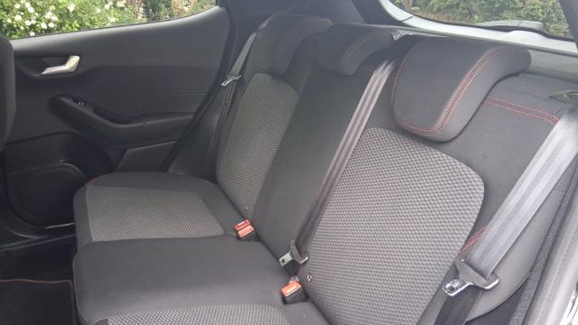 Ford Fiesta image 9