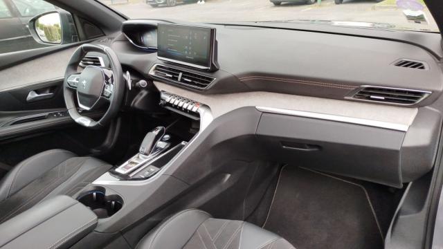 Peugeot 3008 image 3