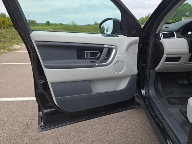 Land Rover Discovery Sport image 7
