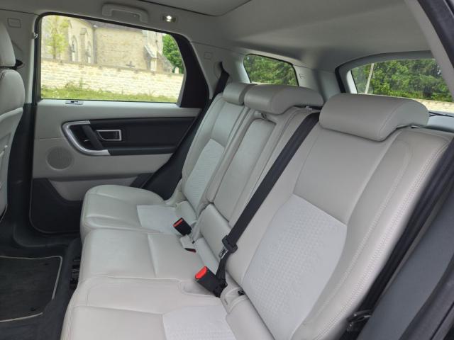 Land Rover Discovery Sport image 9