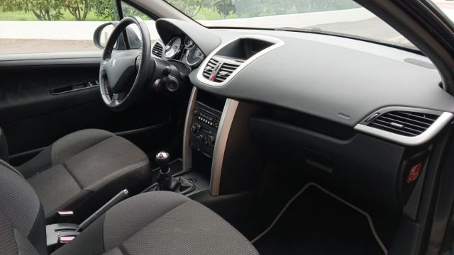 Peugeot 207 image 5