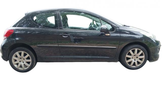 Peugeot 207 image 3