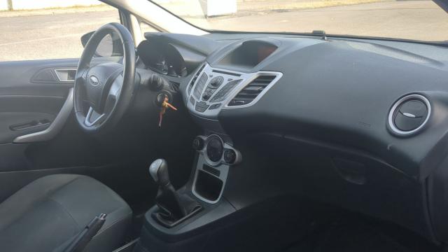 Ford Fiesta image 8