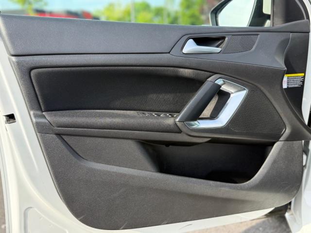 Peugeot 308 image 1