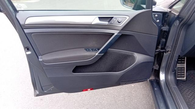 Volkswagen Golf image 3