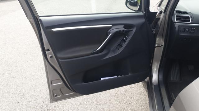 Toyota Verso image 1