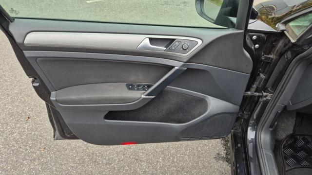 Volkswagen Golf image 2