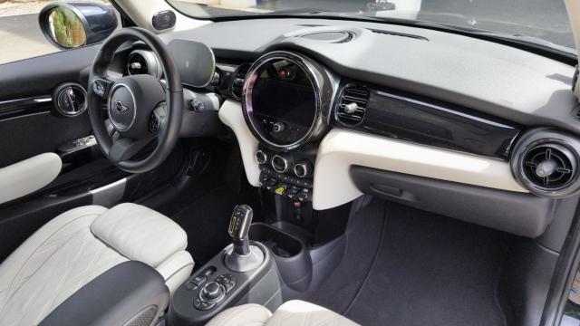 Mini Cooper image 4