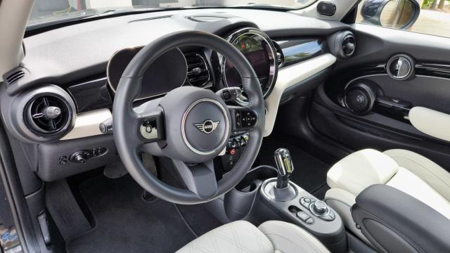 Mini Cooper image 3