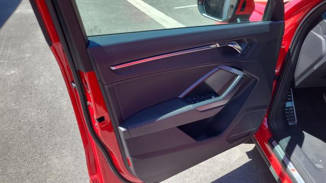 Audi Q3 image 3