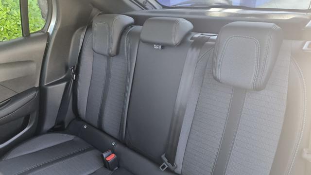 Peugeot 208 image 9