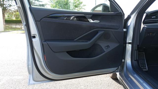 Volkswagen Passat image 2