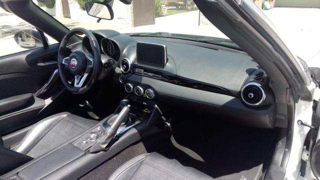 Fiat 124 Spider image 3