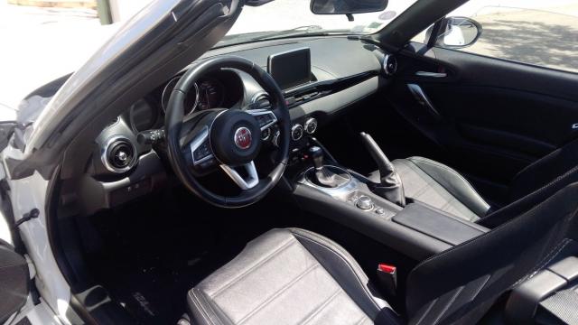 Fiat 124 Spider image 1