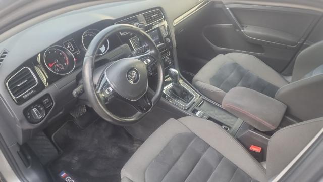 Volkswagen Golf image 8