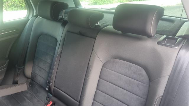 Volkswagen Golf image 9
