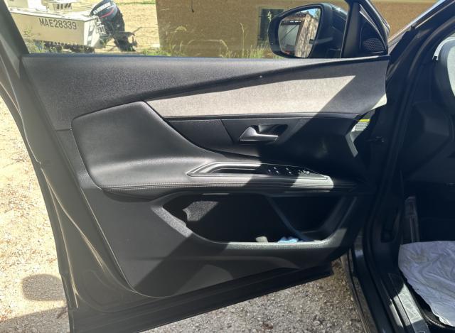 Peugeot 3008 image 8
