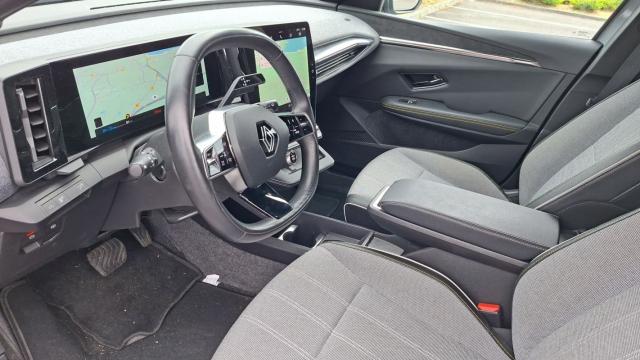 Renault Mégane E-Tech image 3