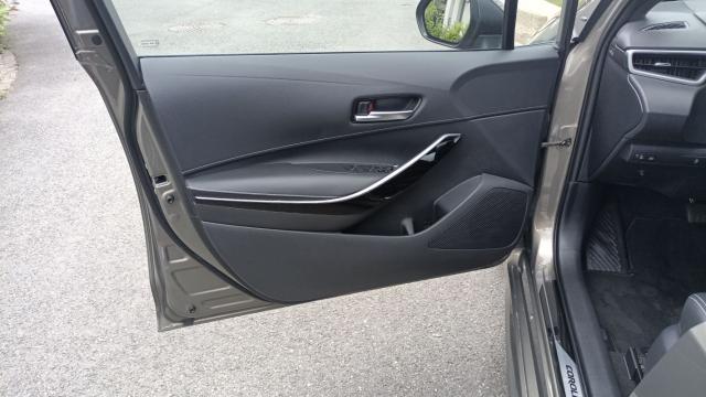 Toyota Corolla image 5