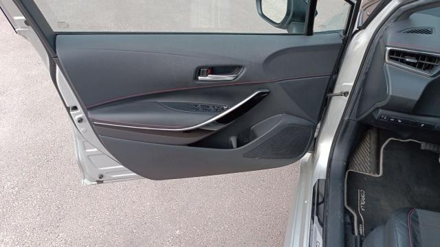 Toyota Corolla image 9