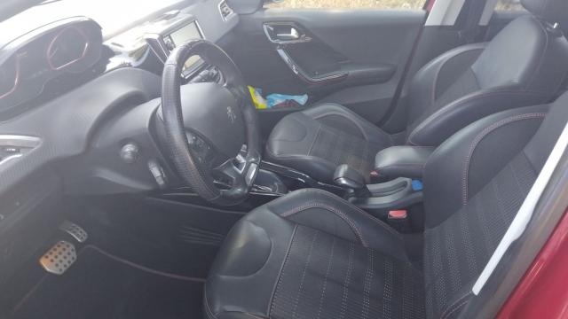 Peugeot 2008 image 2