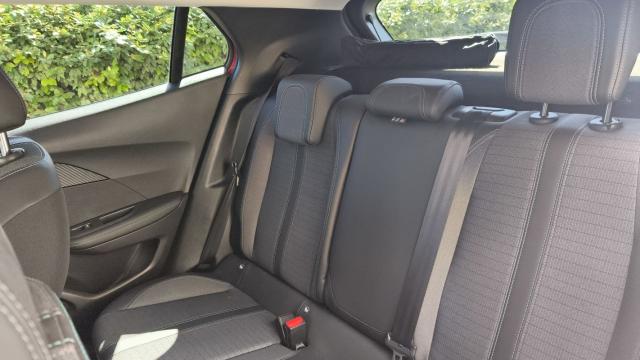 Peugeot 2008 image 1