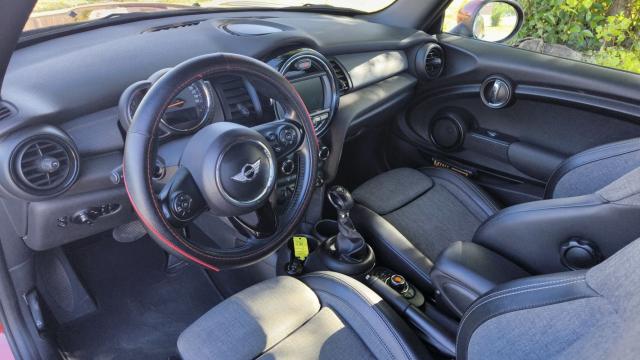Mini Cabrio image 9