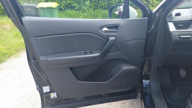 Renault Captur image 3