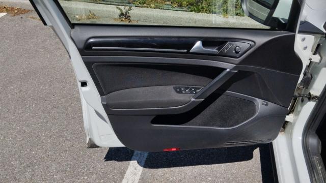 Volkswagen Golf image 7