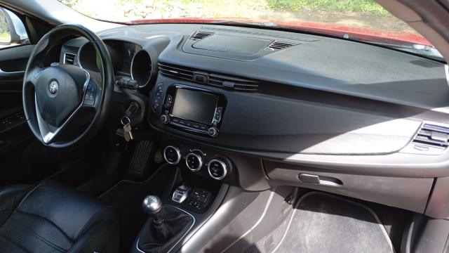 Alfa Romeo Giulietta image 1